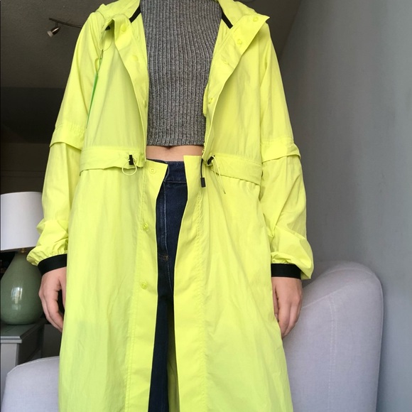NWT neon yellow windbreaker - Picture 2 of 5
